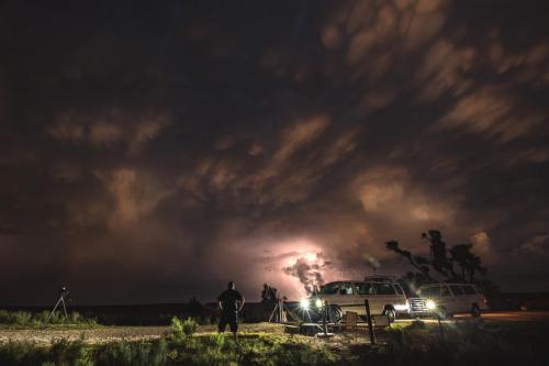 ETT Tour Vans with Lightning